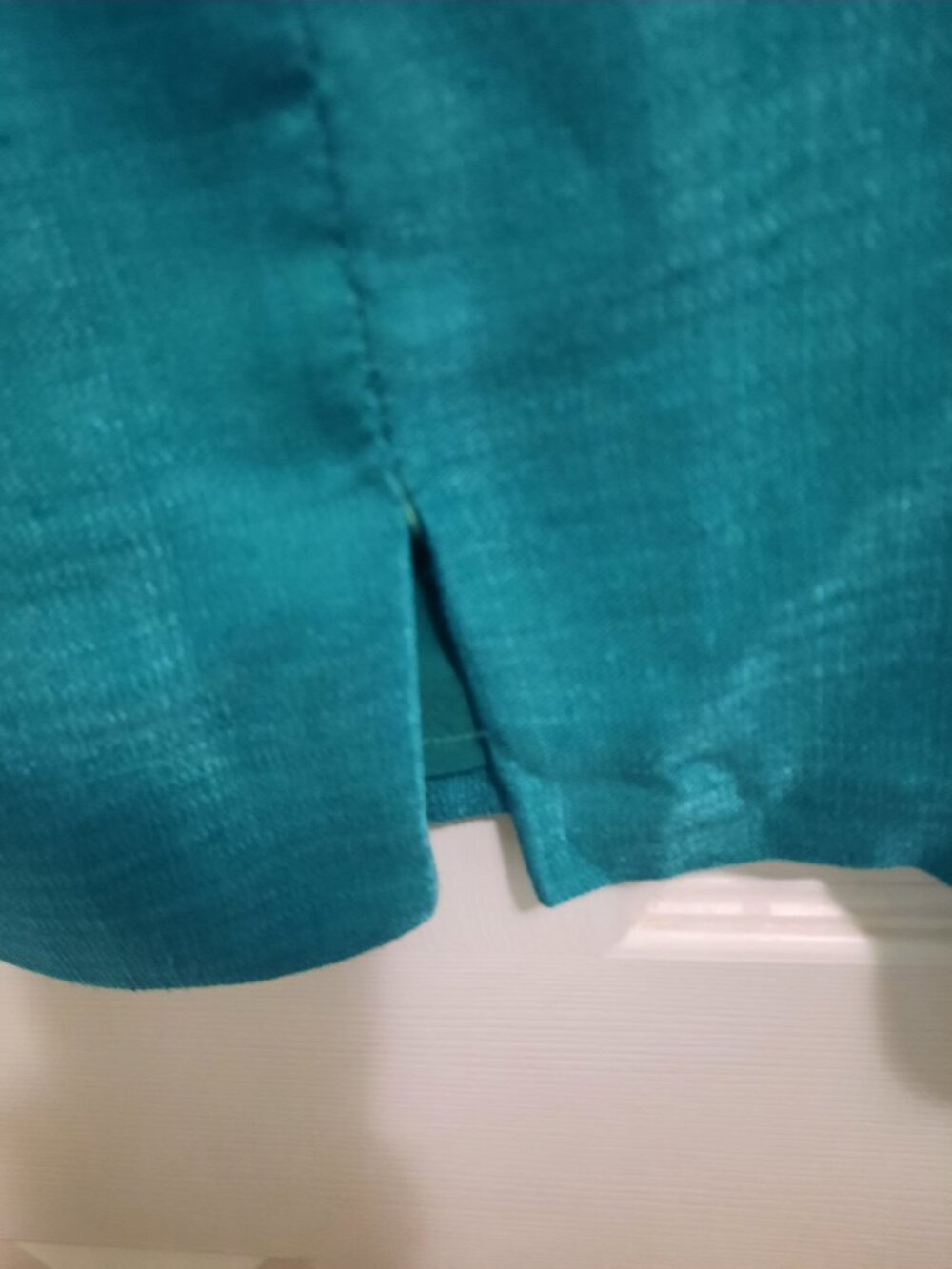 Shiny Green Color Fully Lined Skirt - Picture 3 of 4